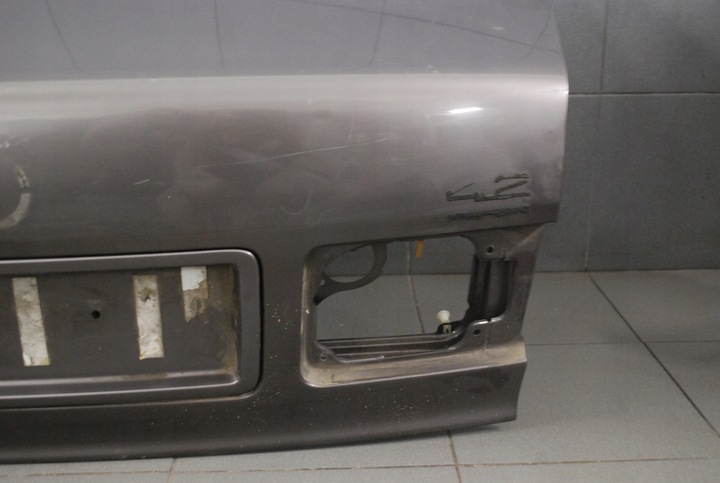 фото №8, Крышка багажника audi a8 d2 коричневая голый