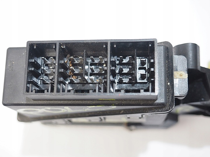 фото №10, Vw polo 9n двигунчик скла правий перед 6q2959801a