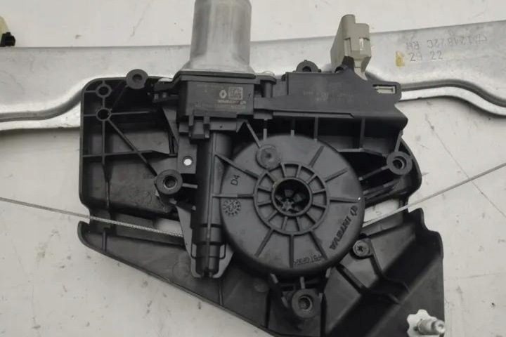 фото №7, Подъемник стекла левых передних дверь renault megane i ba0/1_ 124822crh