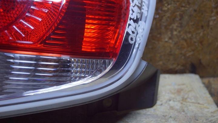 фото №7, Fiat 500 лампа левый зад uk s2514