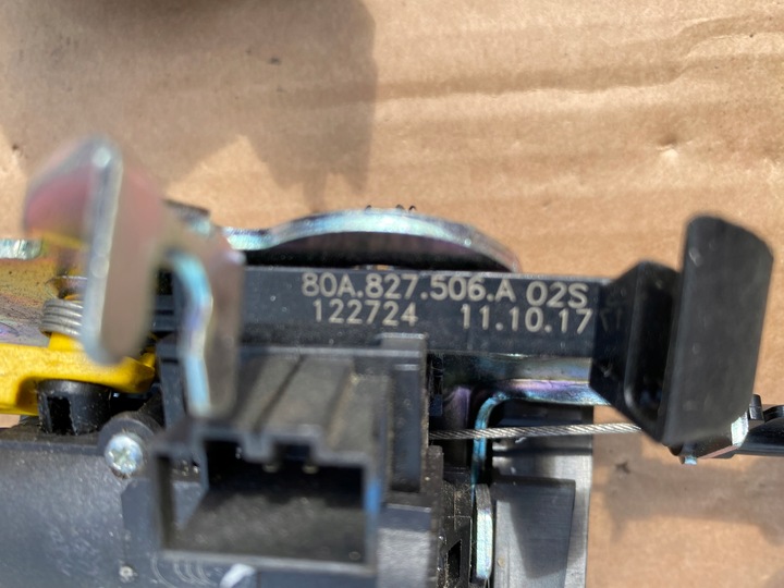 фото №3, Audi q5 80a замок доводчик крышки 80a827506a 3v5827887b