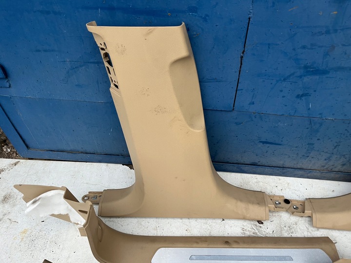 фото №1, Левая обшивка стойка a8 d4 4h0867243 bh9