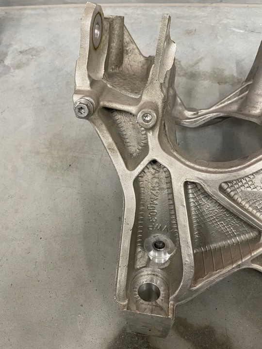 фото №8, Лапи підтримка двигуна оригінал ідеальна 23r 8w0399295e / 8w0399296e