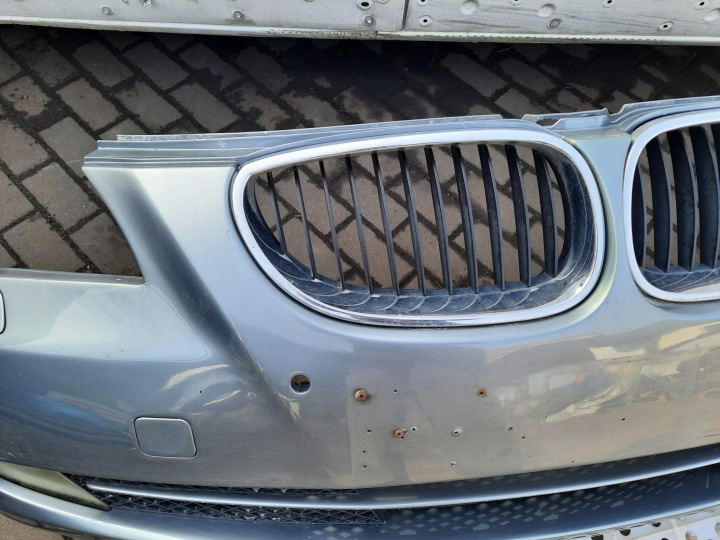 фото №7, Бампер передний bmw e60 03-07r. a08/7 серебристо-серый pdc распылители