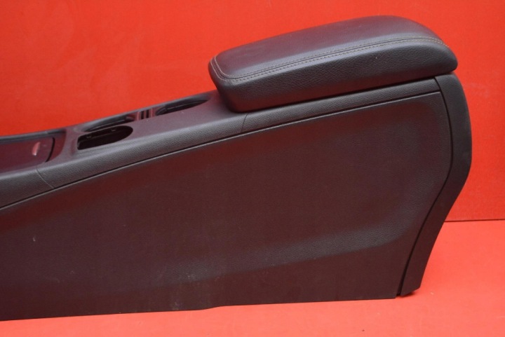 фото №9, Туннель средний подлокотник eu a1768100079 mercedes cla c117 13-16