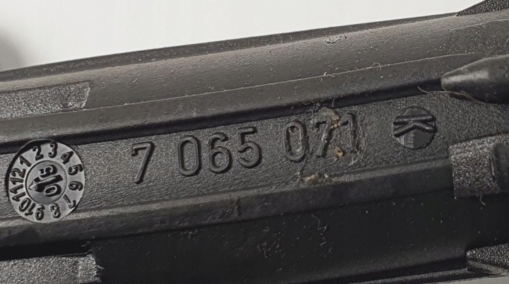 фото №6, Крепление подголовник перед mercedes ml w163 пара