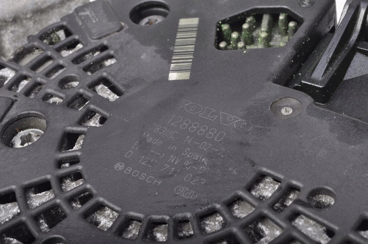 фото №7, Volvo v40 2.0 d3 d4 генератор 31288880 0125711023