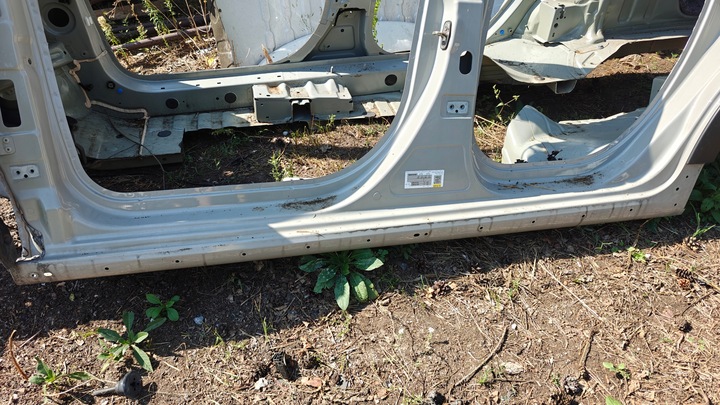 фото №3, Citroen c3 iii четверть лонжерон порог стойка левый eeud