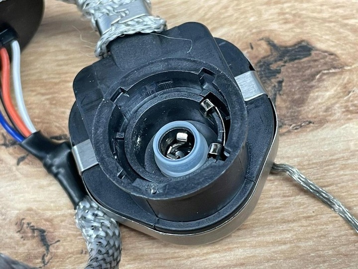 фото №9, Кабель шланг ксенон ксенон зажигатель d2s d2r преобразователя модуля 8301c464