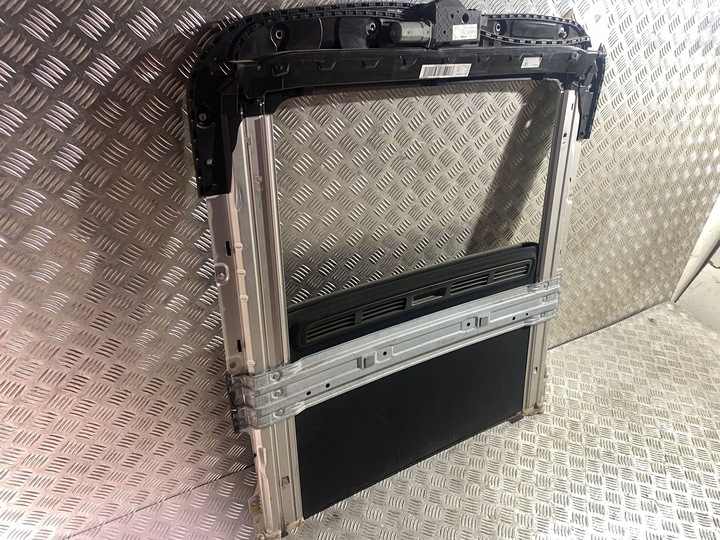 фото №5, Mercedes-benz glc x253 c253 2017 люк комплект a2539067000