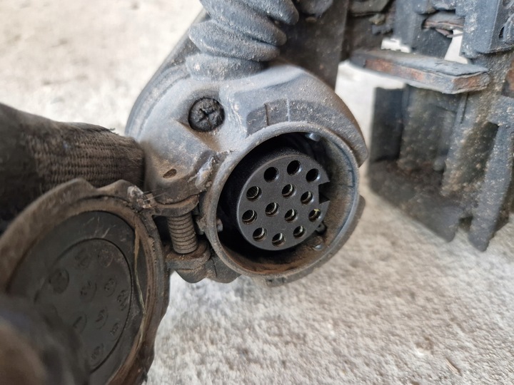 фото №9, Hak буксировочный жгут ключ audi a4 b7 универсал 2.0 tdi 8e0800491d