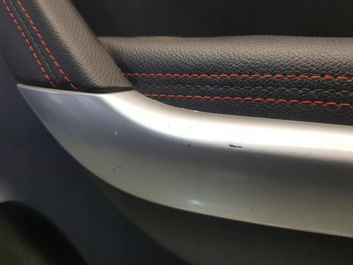 фото №3, Обивка дверь правые перед kadjar 809008281r