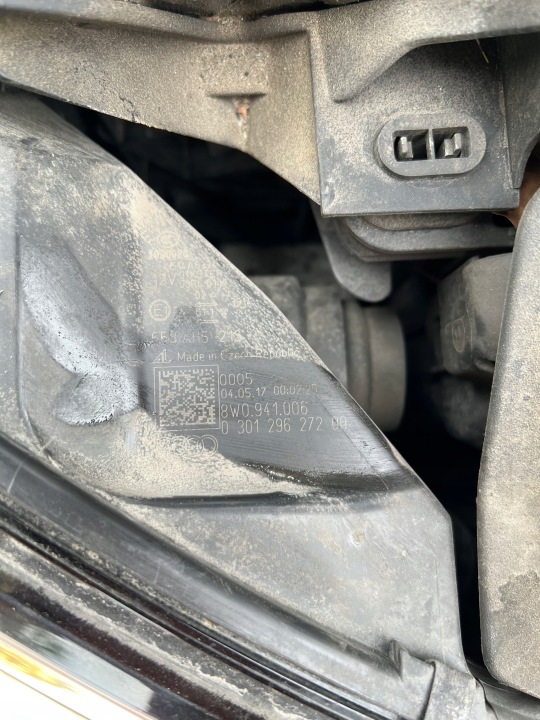 фото №14, Audi a4 b9 перед kpl s-line капот крыло бампер лампы led pas lx7l европа