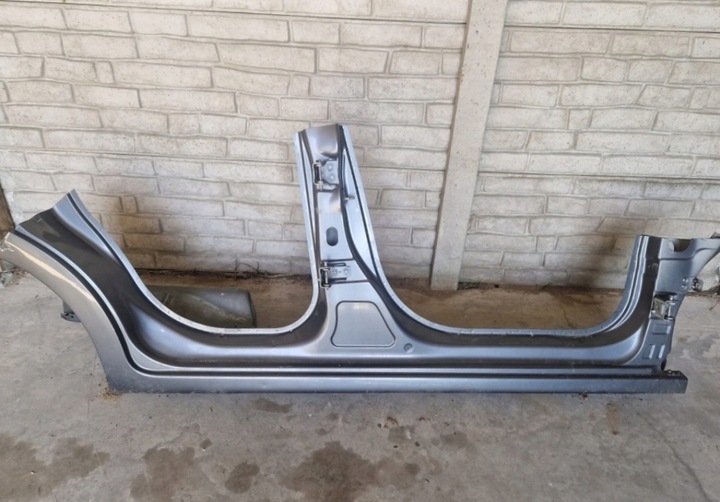 фото №1, Поріг праві peugeot 308 ii t9 hb