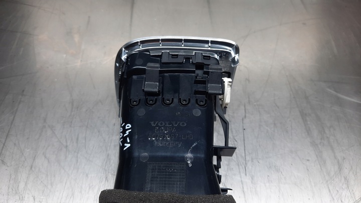 фото №7, Решётка воздуховод левая 30791697 volvo v40 ii 12-19r eu