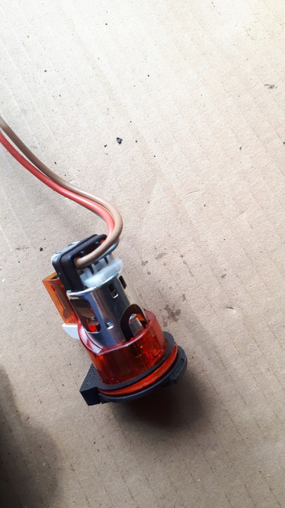 фото №5, A4 b8 s4 a5 гніздо 12v прикурювача бардачка