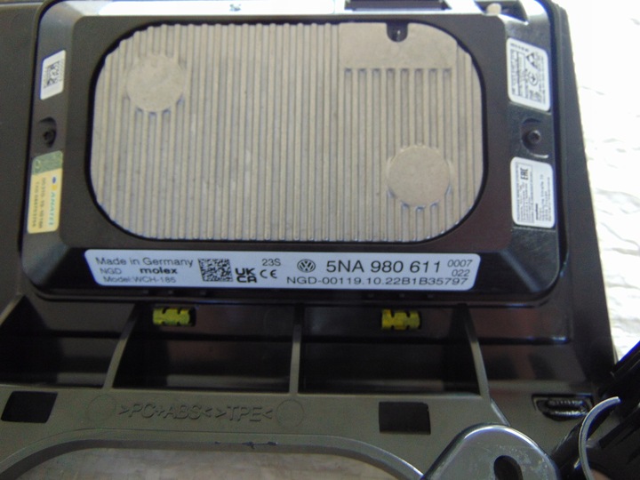 фото №5, Vw passat b8 arteon зарядний пристрій індукція 5na980611 3g1864263e y12 рестайлінг