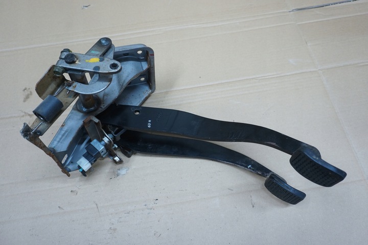 фото №5, Suzuki grand vitara i педаль педалі зчеплення гальма 2,5 v6 98-05r eu