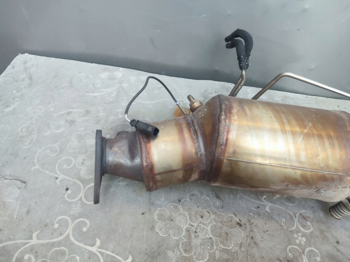 фото №8, Катализатор dpf 1.8 tfsi 8k0131703f