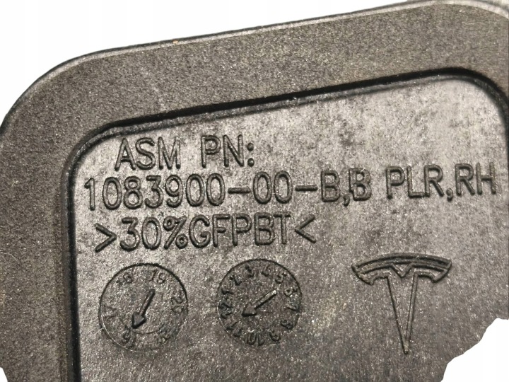фото №9, Молдинг стёкла купе правая сторона tesla модель s 109230700b