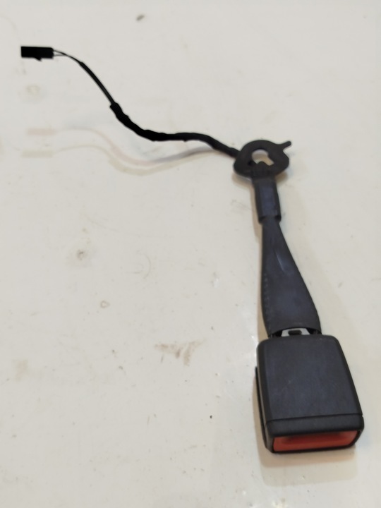 фото №1, Застёжка ремня перед skoda superb iii 3v 3v0857755a