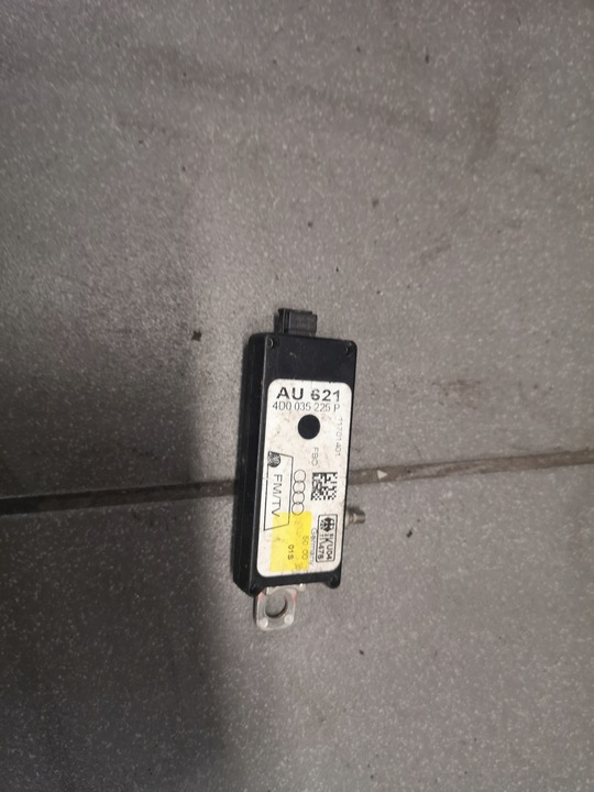 фото №1, Усилитель антенны audi a8 d2 4d0035225p