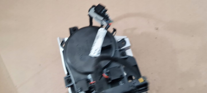 фото №10, Mustang vi рестайлінг gt чашка na напої підсклянник fr3b-63045p28-a