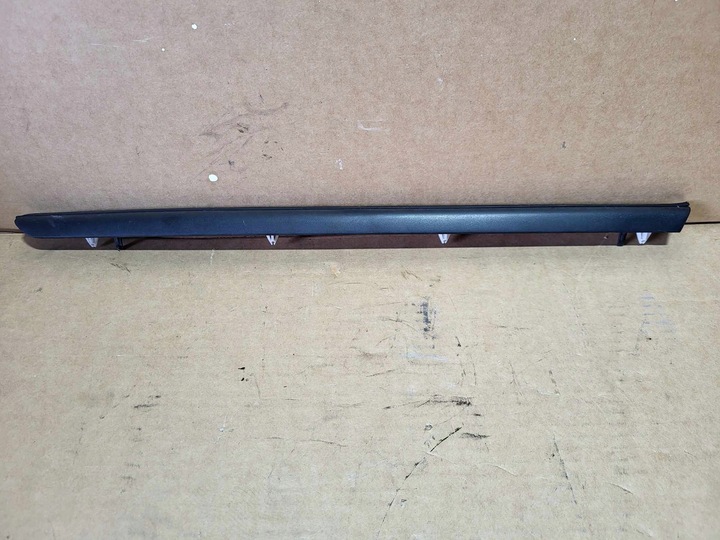 фото №1, Zafira c планка стёкла крыльев левая 20808478