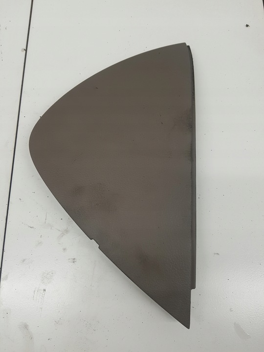 фото №1, Защита заглушка панели правая volkswagen passat b6 3c1858218a