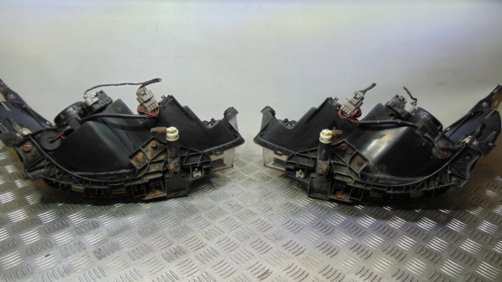 фото №6, Лампа права ліва комплект forester iii sh 08-13 європа