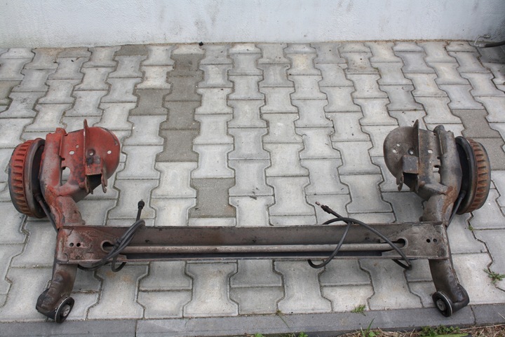 фото №14, Балка підвішування зад комплектна dacia lodgy 555114672r