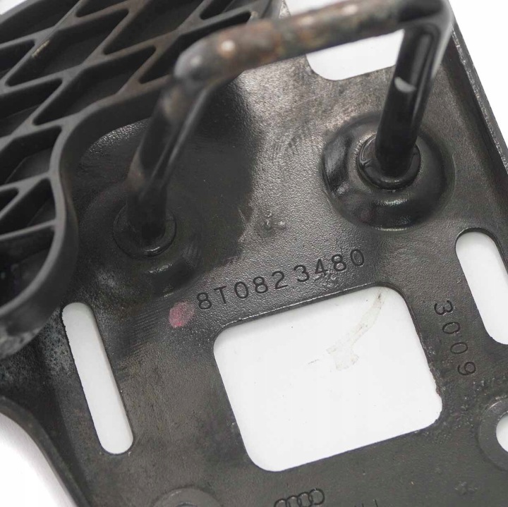 фото №11, Audi a4 b8 замок засов капота 8t0823480