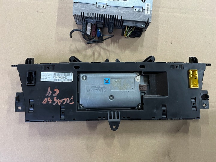 фото №8, Спидометр радио навигация citroen c4 picasso дисплей 9665500280 96660999xt