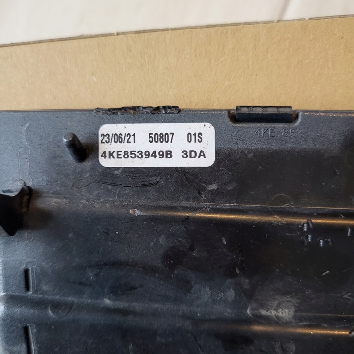 фото №10, Audi e-tron заглушка решітка радара 4ke853949b