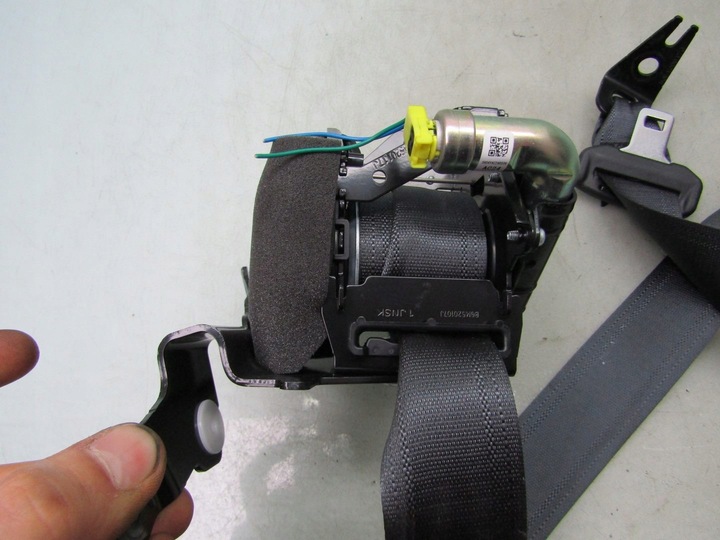 фото №4, Mazda mx-30 22r pas натяжитель левый зад задний задний безопасности bgm520097j