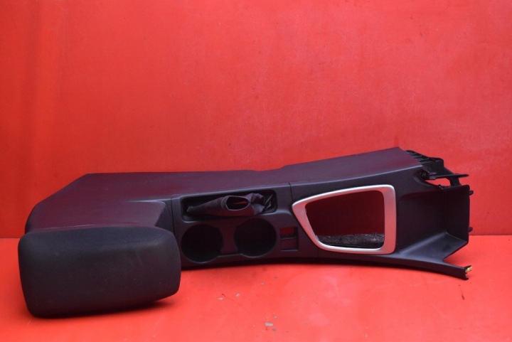фото №7, Тунель середній підлокітник eu 58821-02610 toyota auris 2 ii 12-15
