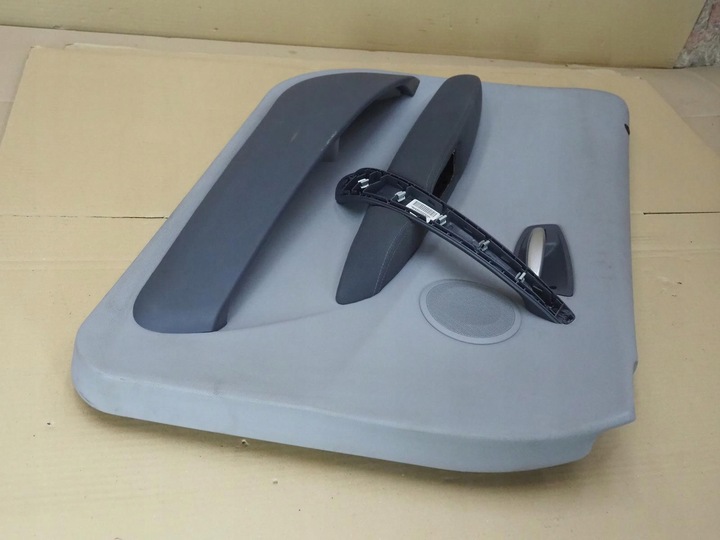 фото №11, Обивка боковина перед левый bmw e87 5d европа