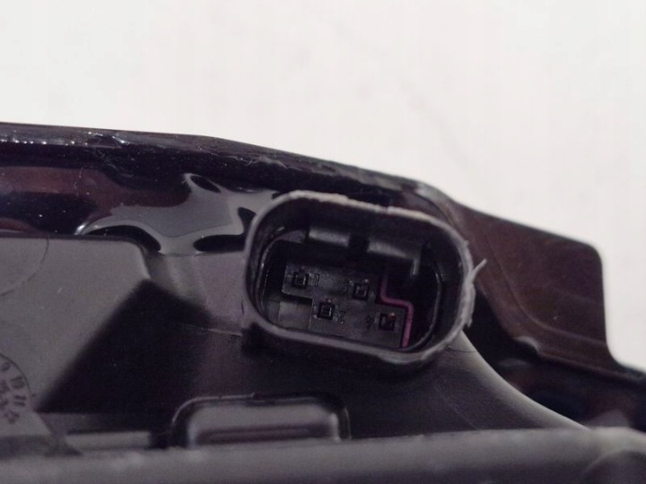 фото №12, Mercedes w174 c174 cla накладка фара передняя передняя средняя led