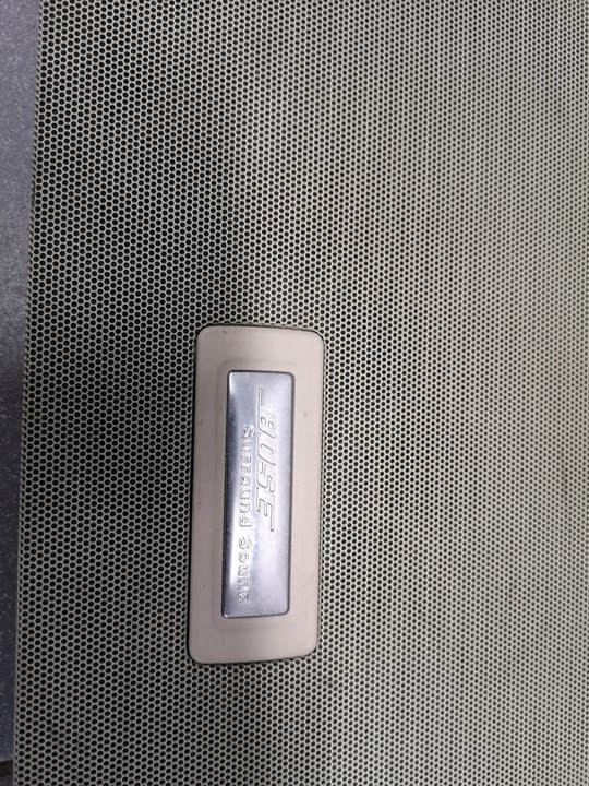 фото №6, Маскувальна накладка сабвуфера audi a8 d3 4e0035435