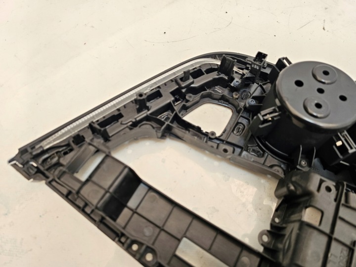 фото №10, Audi q7 ii 15- защита молдинг туннеля среднего 4m1864241f usa