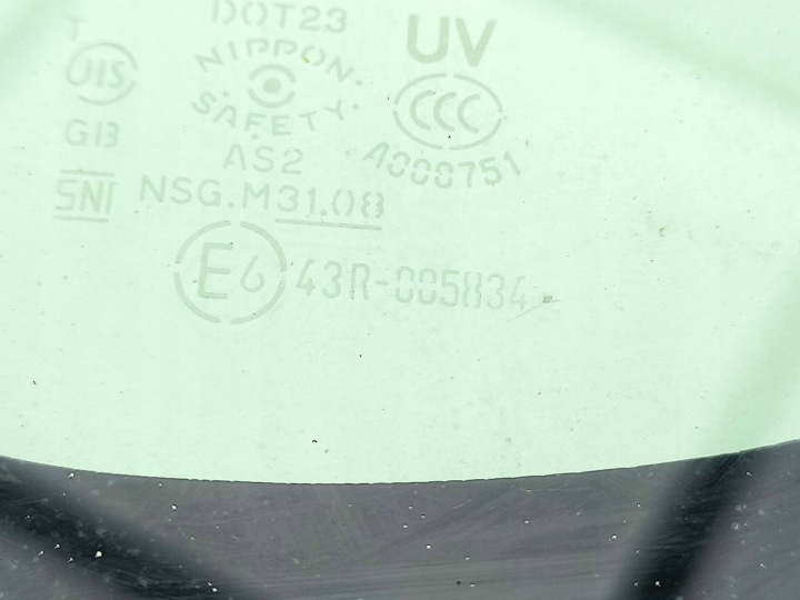 фото №6, Toyota prius xw30 2011 стекло треугольная дверь задних 43r005834