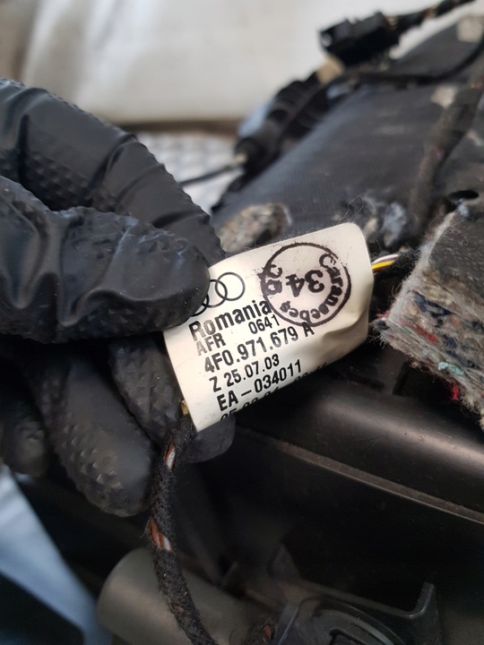 фото №14, Audi a6 c6 бардачок пассажира 4f1857035 + чейнджер