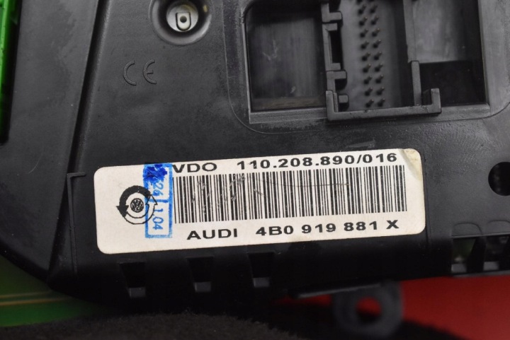 фото №11, Панель приборов eu 4b0919881x audi a6 c5 2.5 tdi v6 150 km 97-01