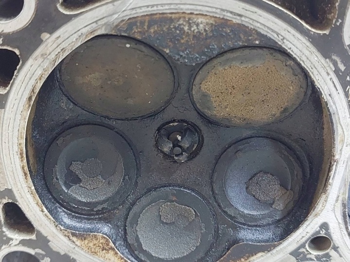 фото №9, Головка audi a4 b6 2.0 20v 06b103373am 06b103127p alt
