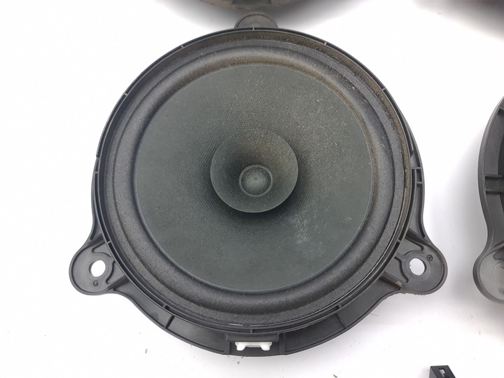 фото №11, Nissan x-trail t32 2015 набір аудіо