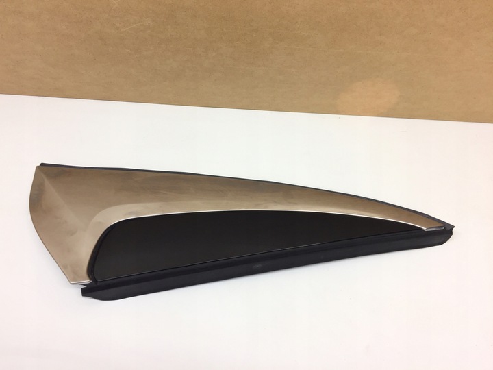 фото №1, Citroen c4 picasso ii планка заглушка крила права зад