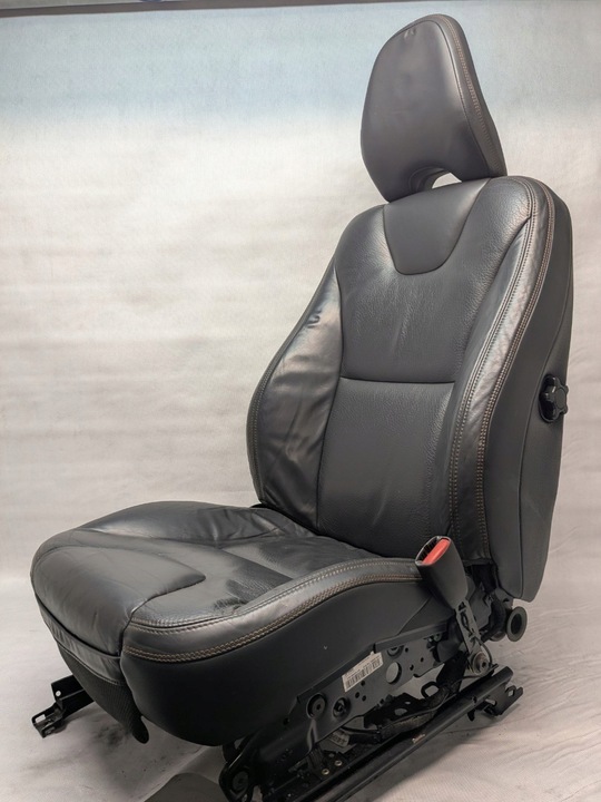 фото №5, З підігрівом сидіння праві перед переднє помаранчева nić volvo xc60 08-14r