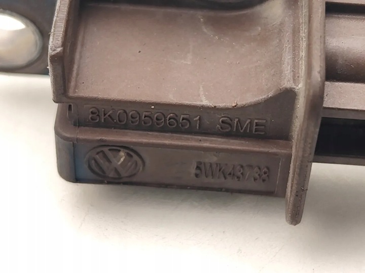 фото №7, Audi a4 датчик удара подушка безопасности 2010 салон 4/5dr 8k0959651 08-12 дизель