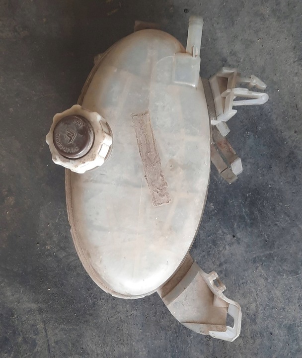 фото №1, Бак расширительный охлаждающая жидкость master ii 8200199170