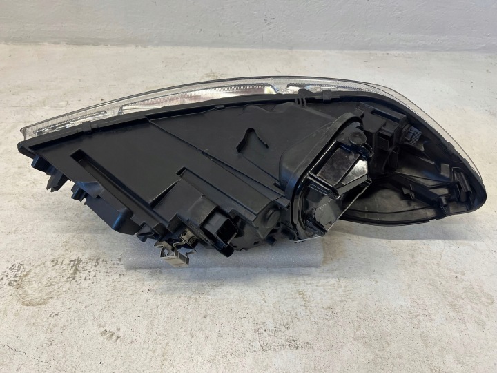 фото №11, Volvo c30 фара передняя левая ксенон рестайлинг 31299752 10-13